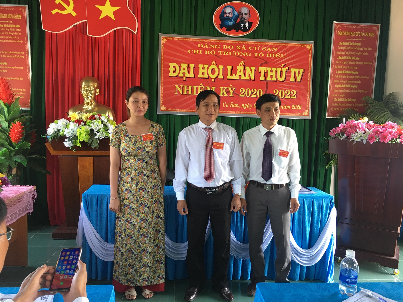 Chi bộ trường Phổ thông dân tộc bán trú THCS Tô Hiệu, xã Cư San tổ chức Đại hội lần thứ IV, nhiệm kỳ 2020-2022